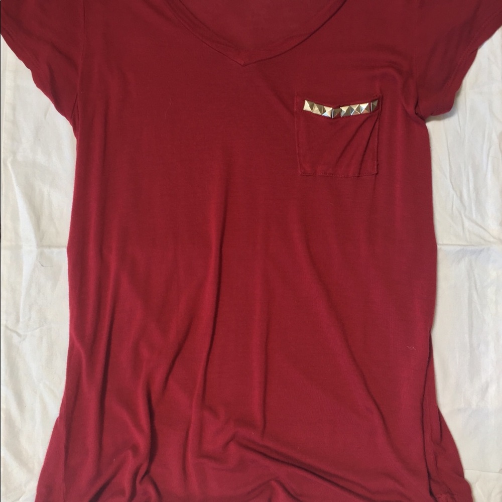 Maroon t-shirt